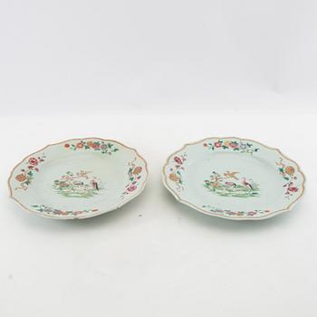 Service pieces 5 pcs China 18th century porcelain.
