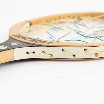 Tennisracket, Bancroft. Speciellt framtaget träracket. Signerad Björn Borg.