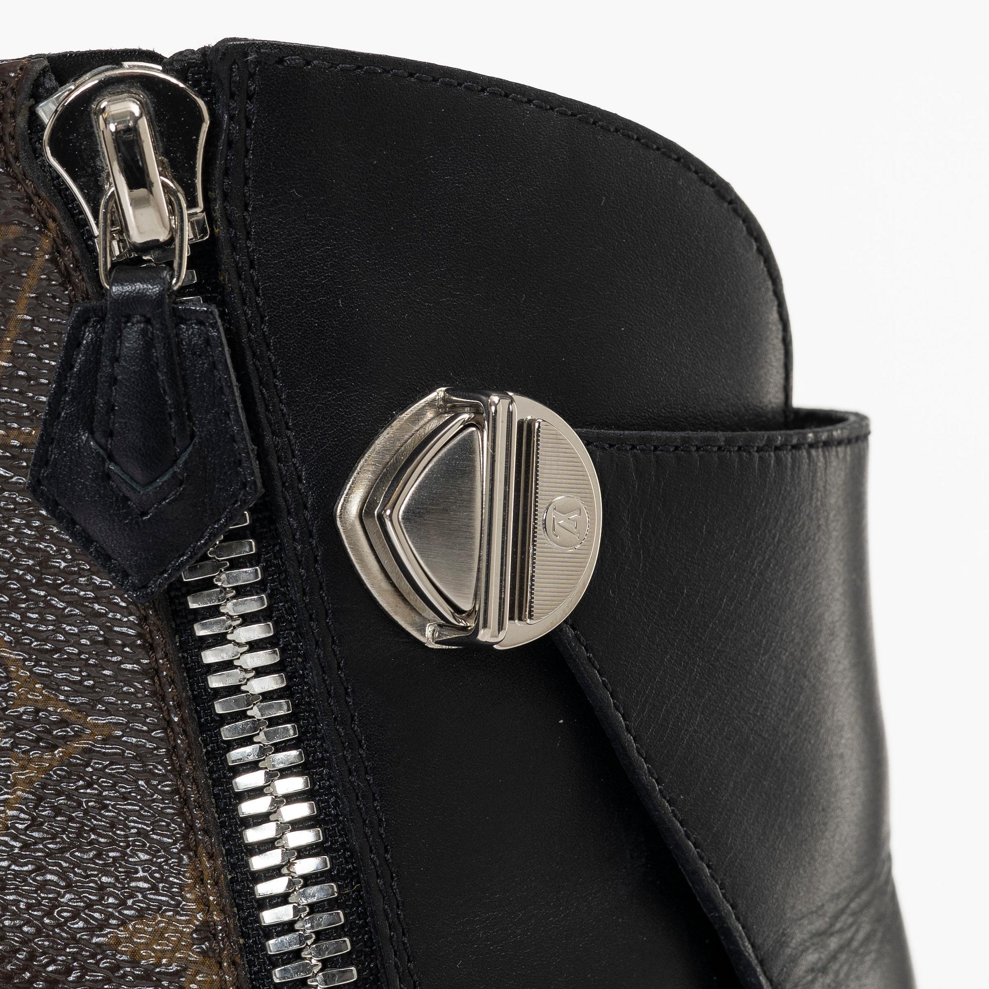 Louis Vuitton, ankle boots, "Monogram Janet Ankle Boots", size 37.