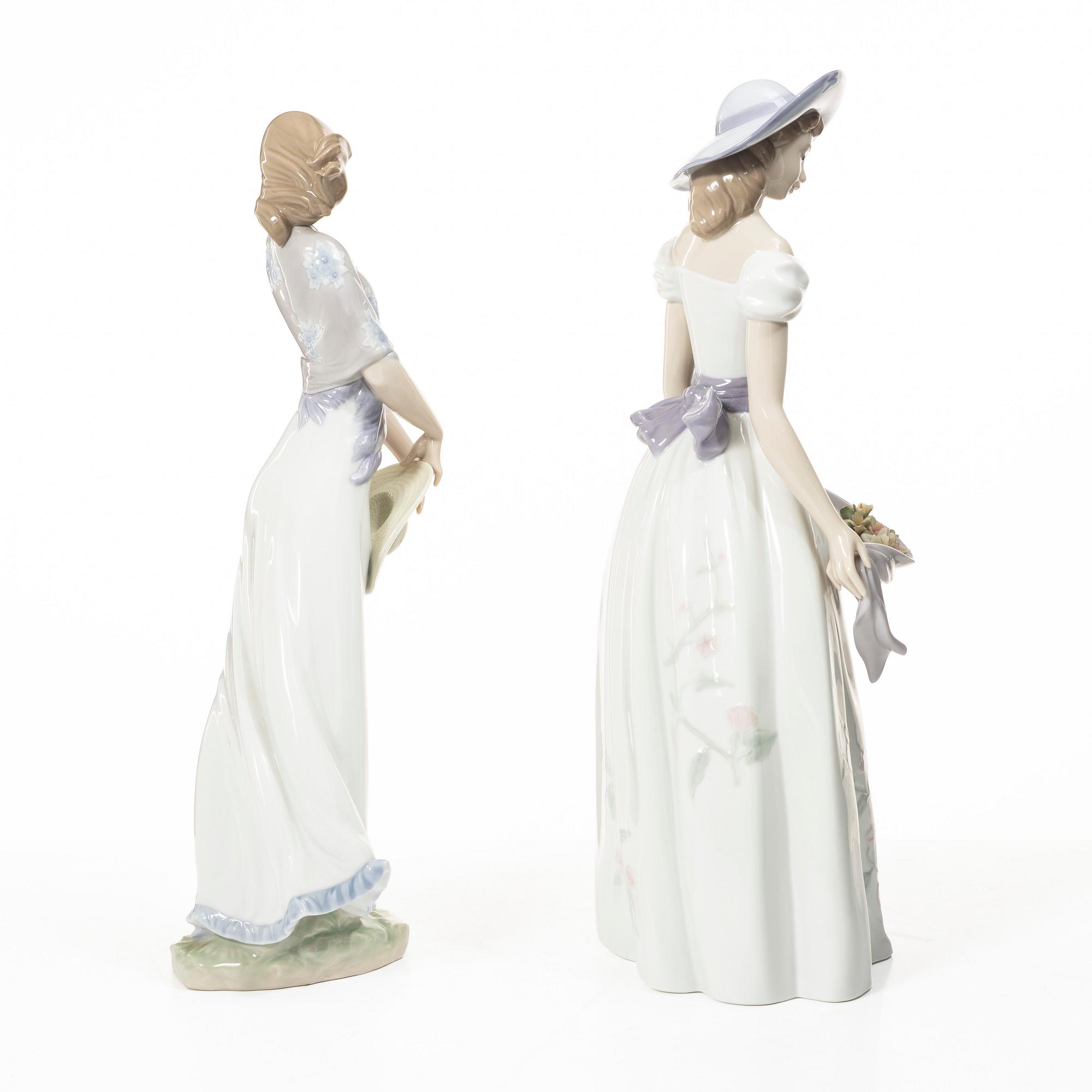 Lladró, figurines, 2 pcs, "Fragrances and Colors" and "Romantica", Spain.