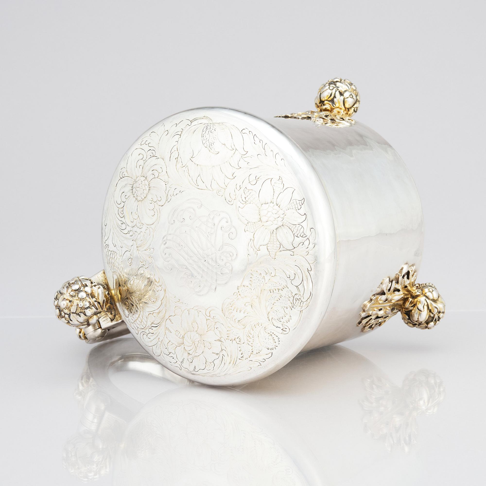 A Swedish late 17th/early 18th century parcel-gilt tankard, mark of Conrad Kampf, Kristianstad (1686-1711).