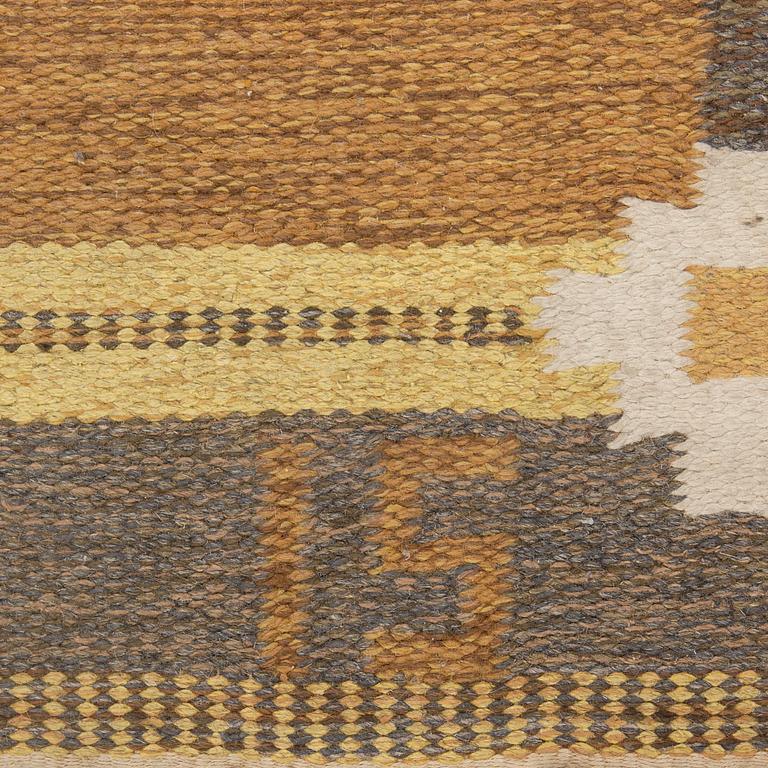 MATTA, rölakan, monogramsignerad IS (Ingegerd Silow). Alestalon Mattokutomo, Finland. Ca 200 x 138 cm.