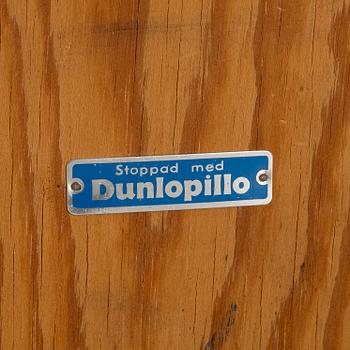 Carl Malmsten, matbord och stolar, 8 st, "Talavid", 1900-talets slut.