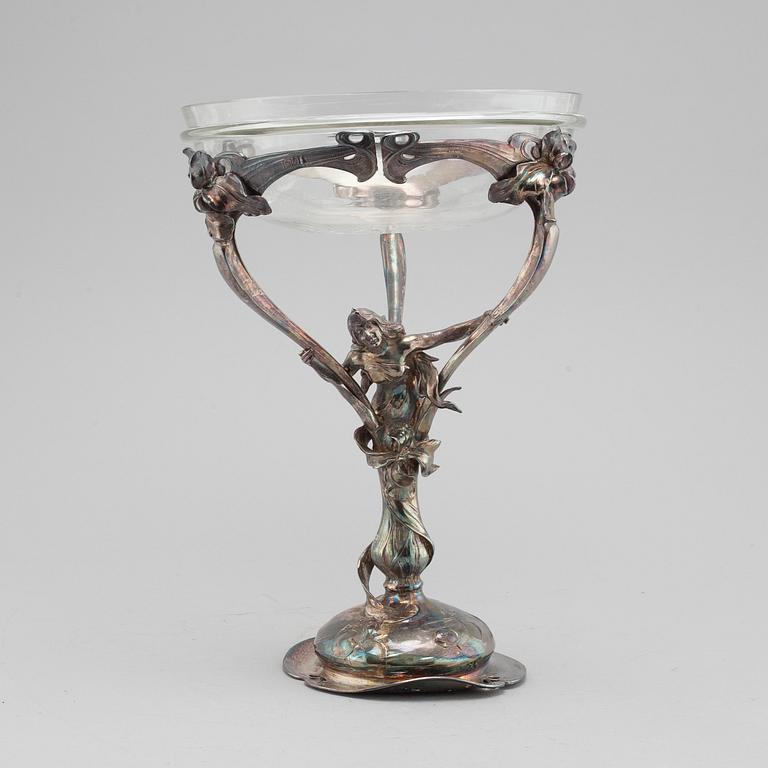 A jugend glass bowl on stand in EPNS, beginning of the 20th century.