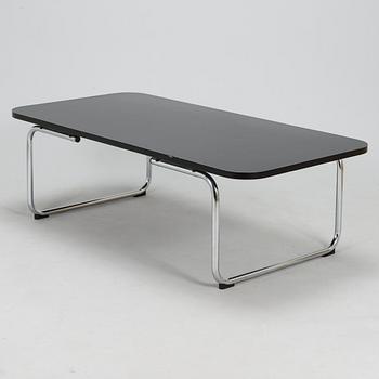 Yrjö Kukkapuro, a 1970s 'Remmi' coffee table for Haimi.