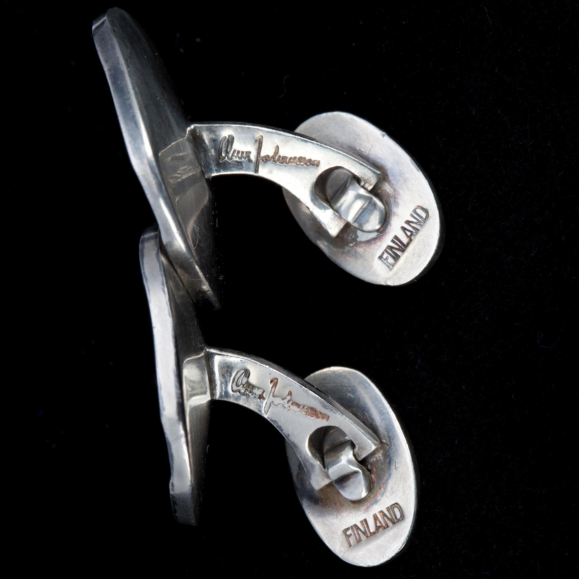 MANSCHETTKNAPPAR, 2 par, silver och agat, 1900-talet senare hälft, tot.vikt. 35g.