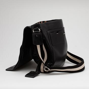 BALLY, a black leather mens messenger bag, "TRIAR-SM".