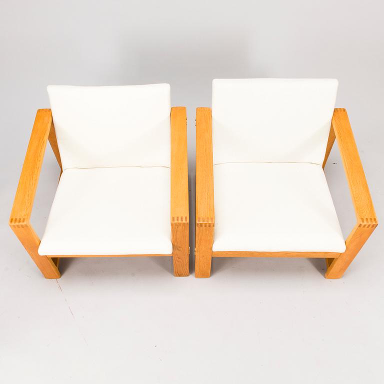 Reino Ruokolainen, A pair of 1960s H-model armchairs for Haimi, Finland.