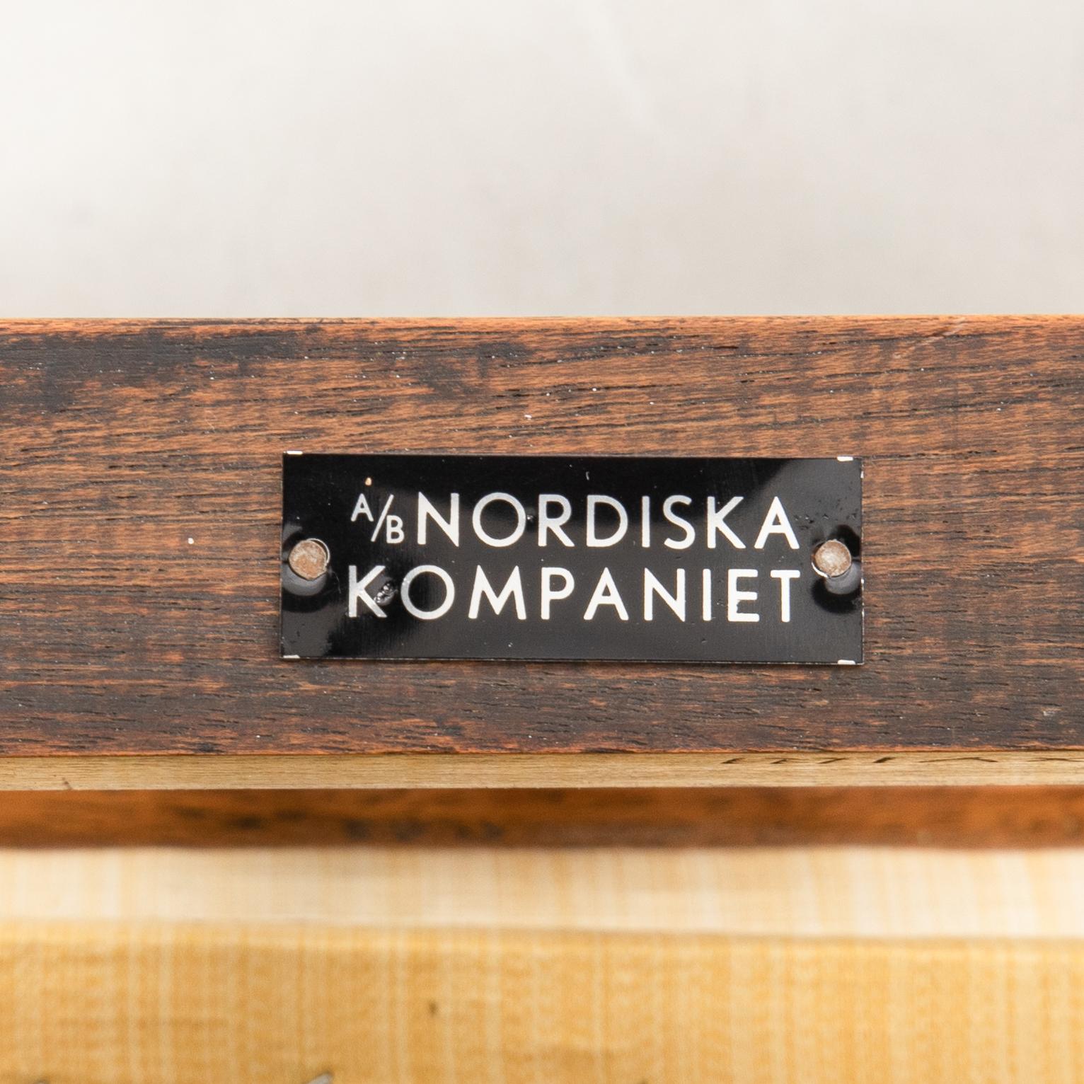 Dining group 11 dlrs England mid-20th century.