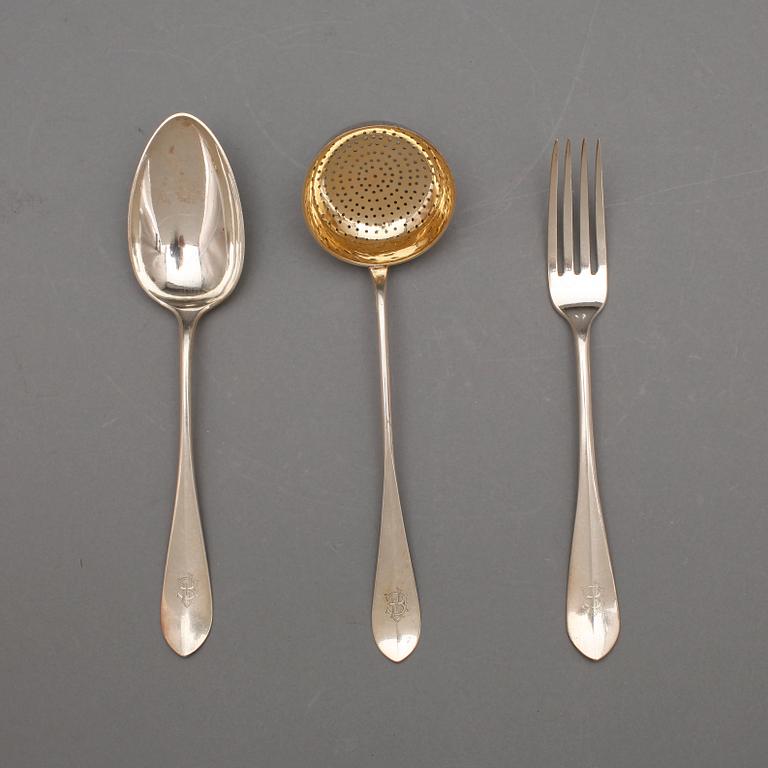 BESTICK, 19 delar, silver, C.G. Hallberg, 1889 och 1909. Totalvikt ca1309g.