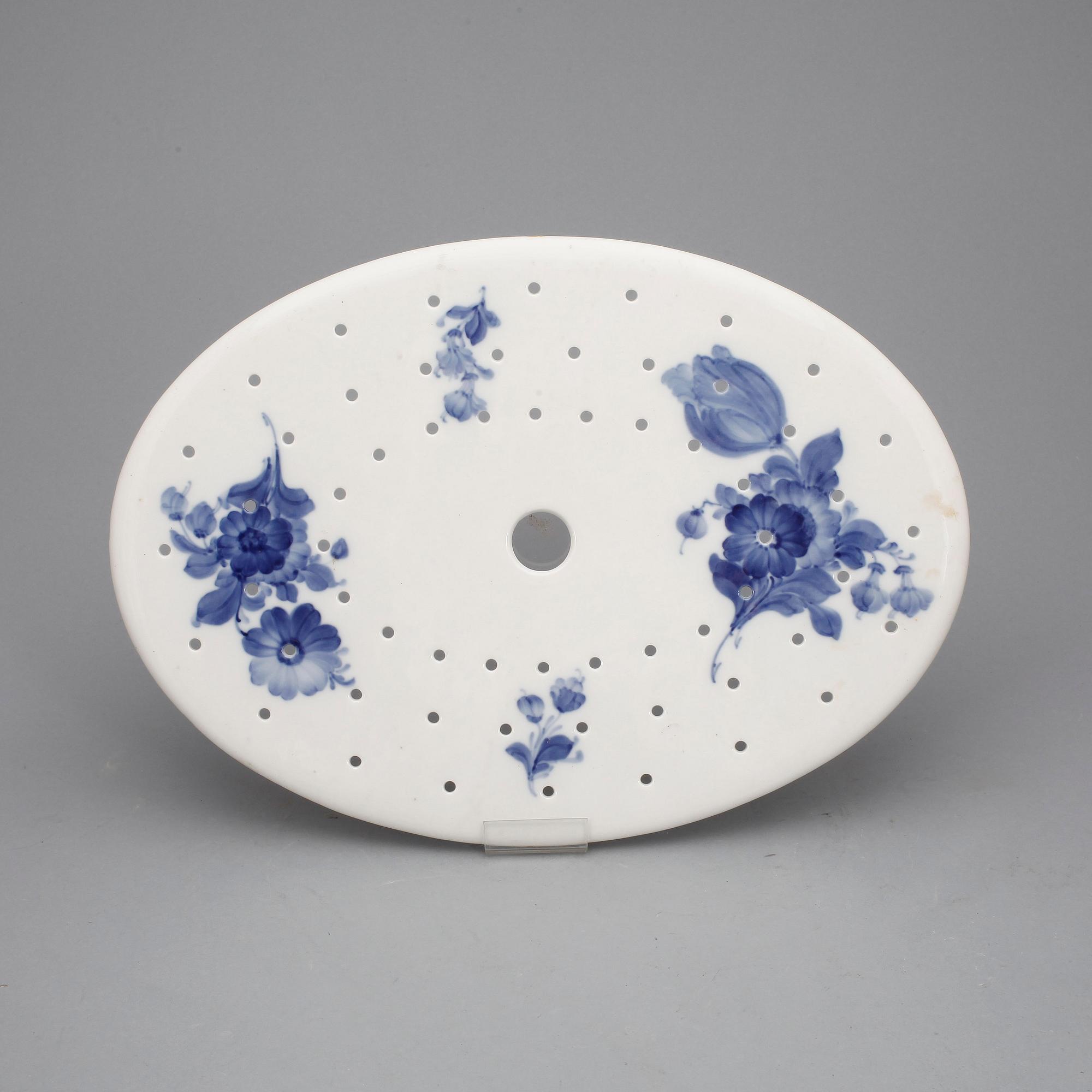 SERVISDELAR, ca160+8 delar, porslin, "Blå blomst", Royal Copenhagen, 1900-tal.