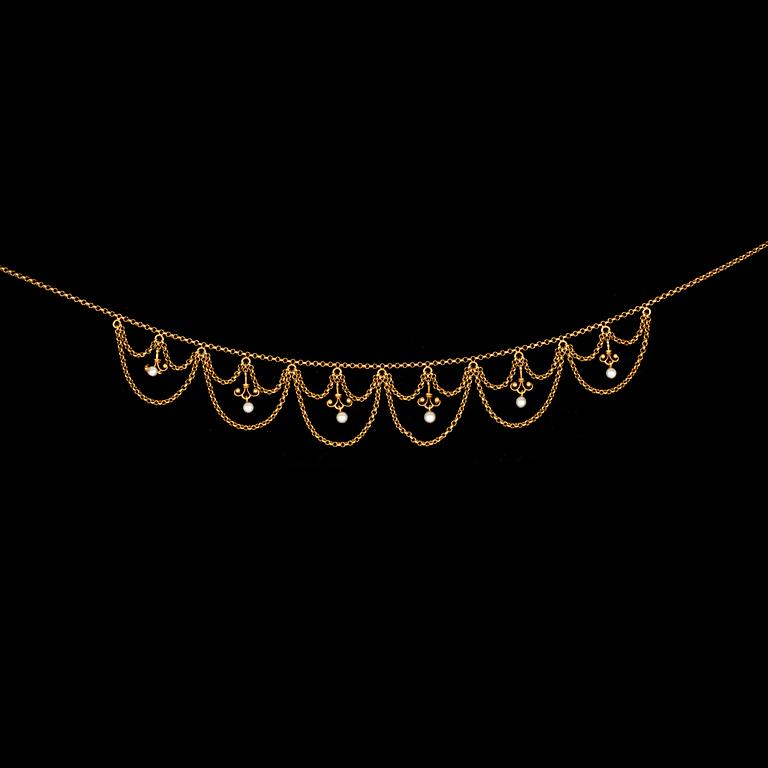 HALSBAND, 14K guld med pärlor, trol Danmark, 1900-talets första hälft. Vikt ca 10g.