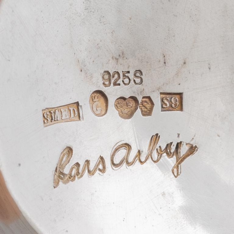 A small silver and blue enamel bowl and a box with lid, mark of Lars Arby, Gothenburg, Sweden, 1965 and 1968.