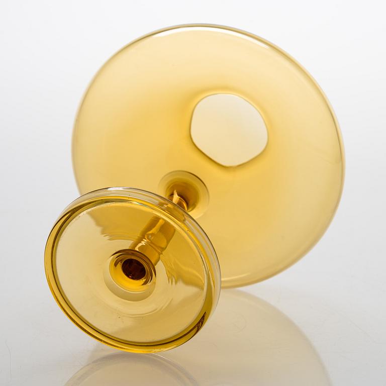 Nanny Still,  a 'Balloon' art glass for Riihimäen Lasi OY.