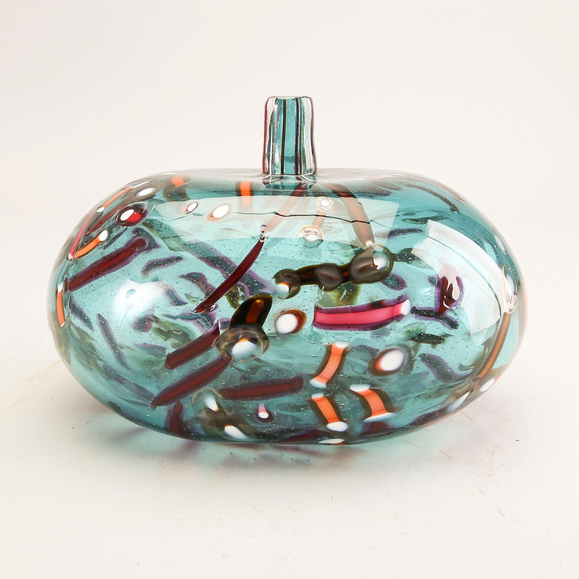 Davide Salvadore, a signed glass vase Österlens Glashytta 2016.