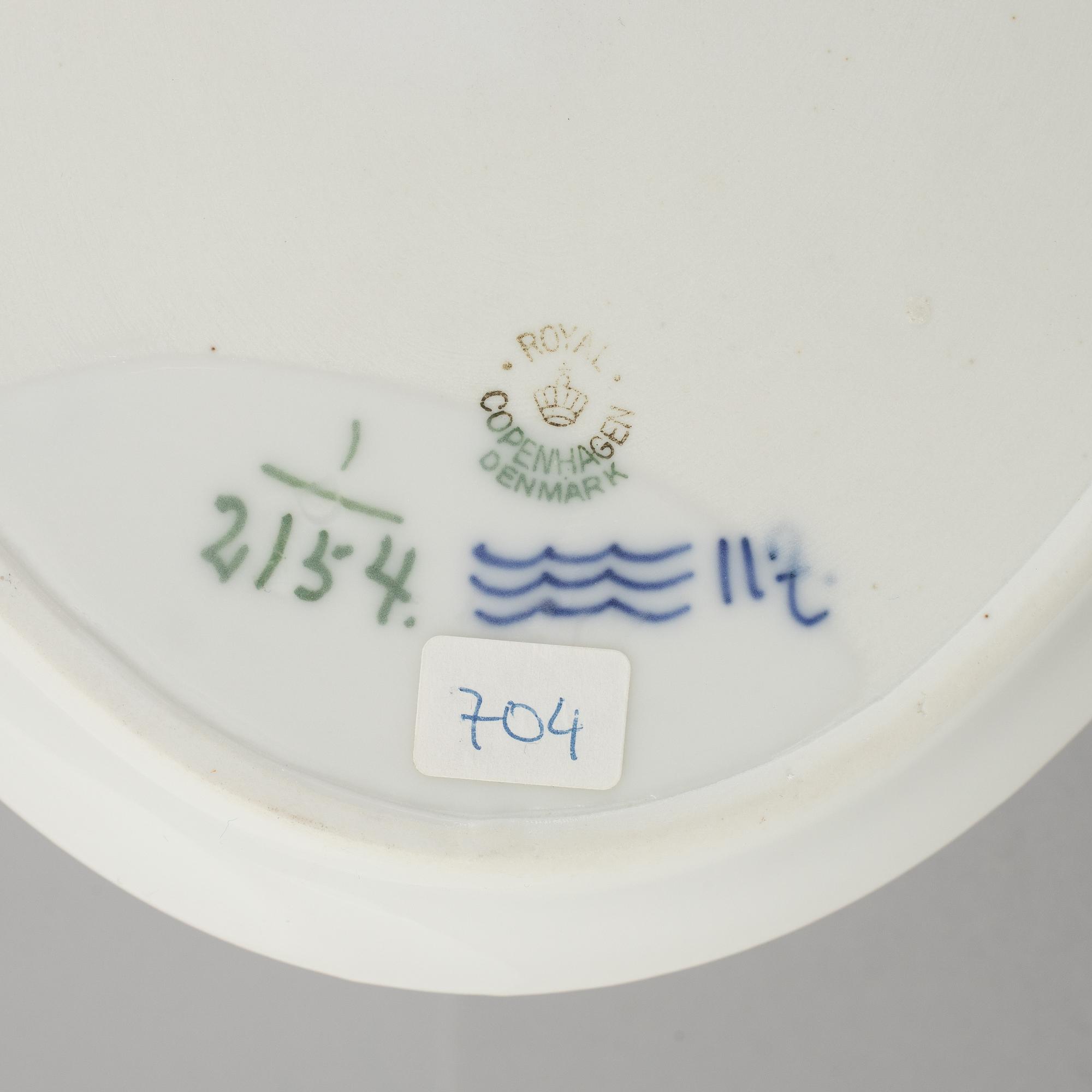 A 'Blue Fluted Plain' porcelain dish, Royal Copenhagen, model 2154, post 1923.