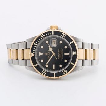 ROLEX, Oyster Perpetual Date, Submariner (1000ft = 300 m), Chronometer, armbandsur, 40 mm.