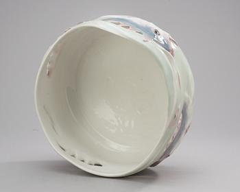 An Karl Lindström and Waldemar Lindström porcelain Art Nouveau bowl by Rörstrand.