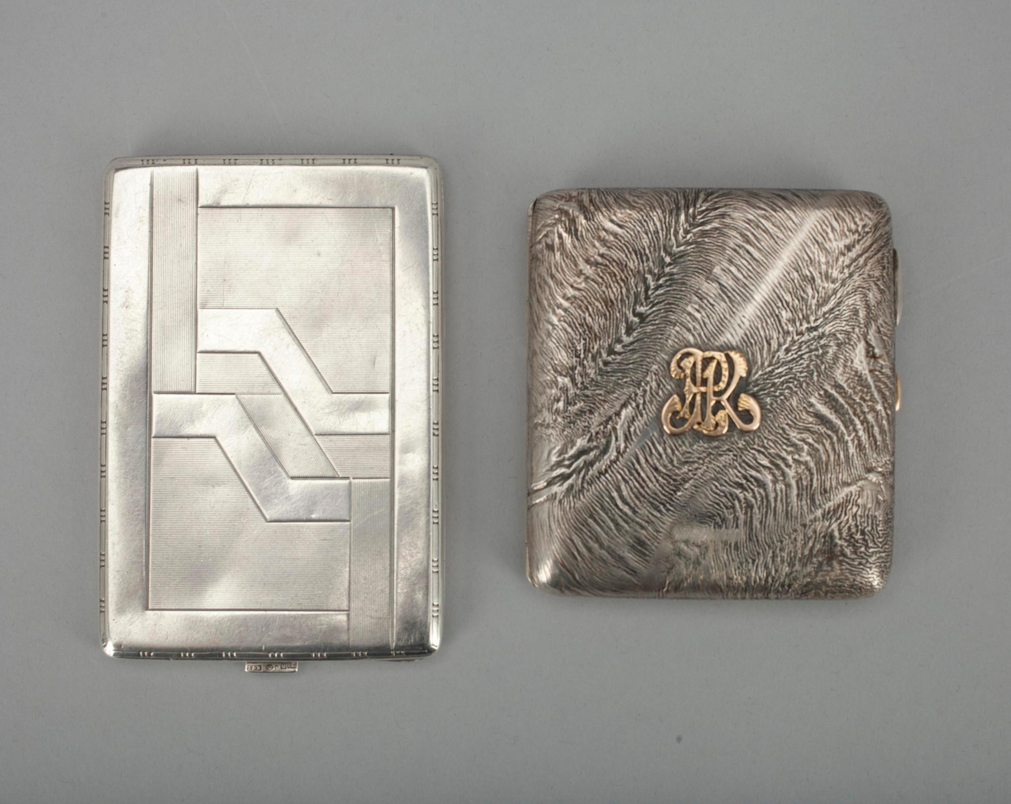 CIGARETTETUIER, 2 st, silver, svenska importstämplar samt Finska Guldsmeds AB, Åbo 1946. Tot. vikt 245 g.