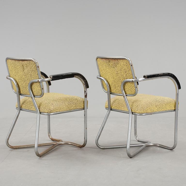 FÅTÖLJER, ett par, 1930/40-tal.