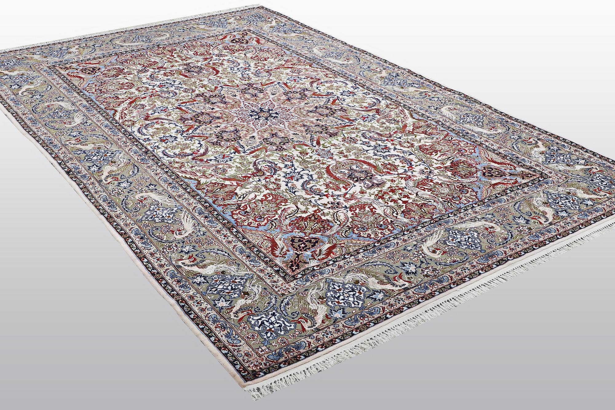 Matto, Old Esfahan, part silk, ca 312 x 203 cm.