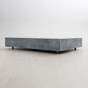 Coffee table, late 20th century/early 21st century.
