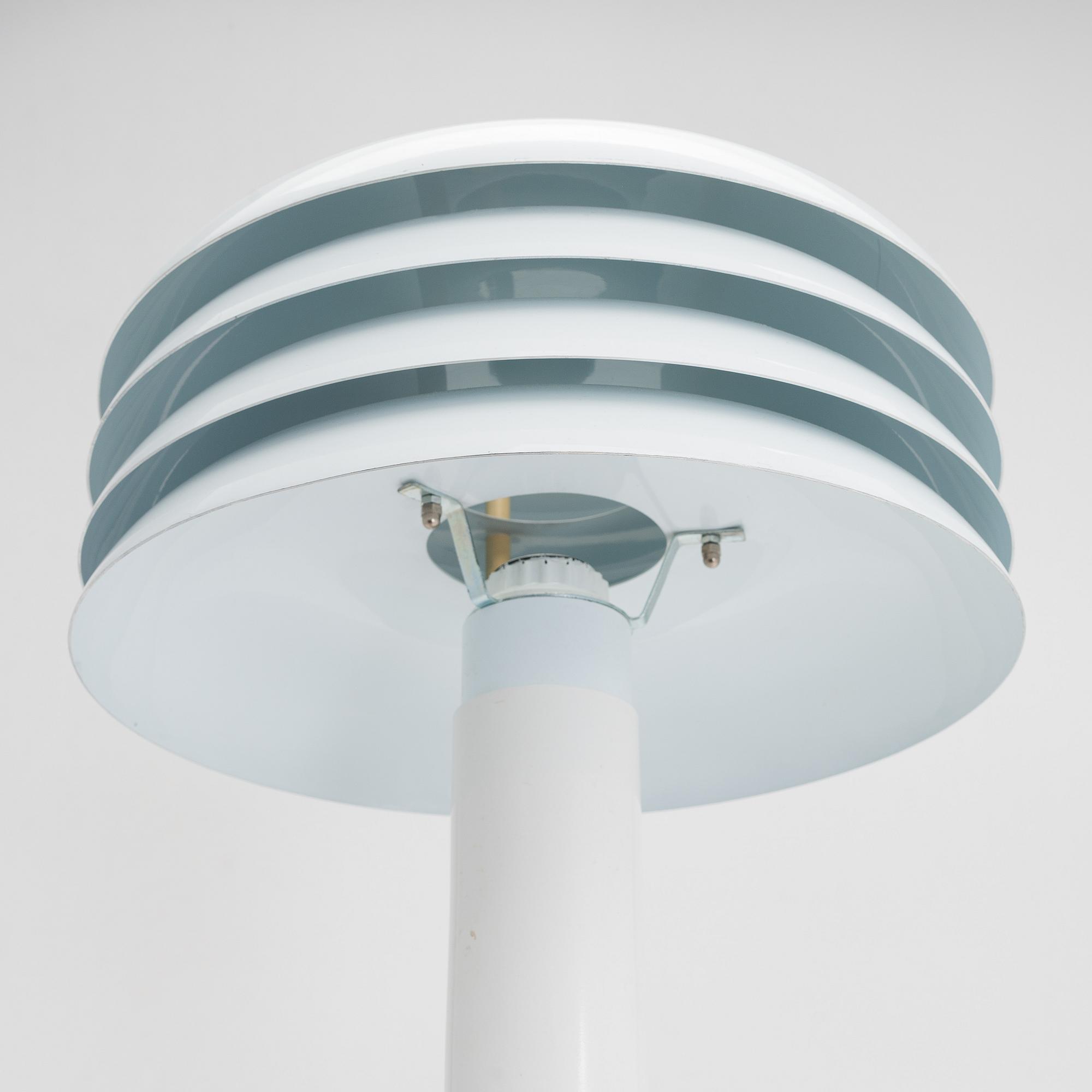 Hans-Agne Jakobsson, bordslampor, ett par, modell BN-26 Markaryd 1900-talets slut.