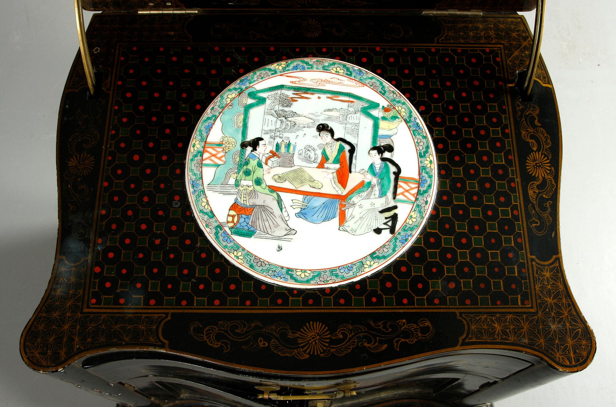 SKÅP, Kina, 1800/1900-tal.