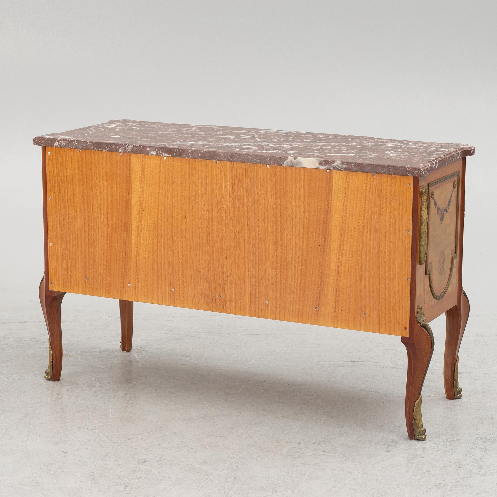 A Gustavian style chest of drawers, mid-20th Century.