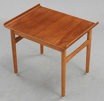 A Hans J Wegner shell sofa table by Fritz Hansen, Denmark 1950's.