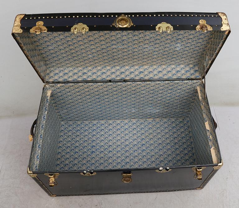 KOFFERT, 1900-talets första hälft.