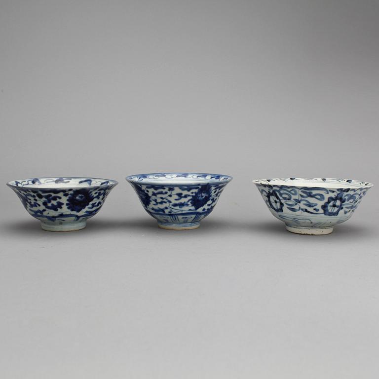 SKÅLAR, 3 stycken, porslin. Wanli 1573-1619.