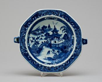 502. A blue and white hot water dish, Qing dynasty, Qianlong (1736-95).