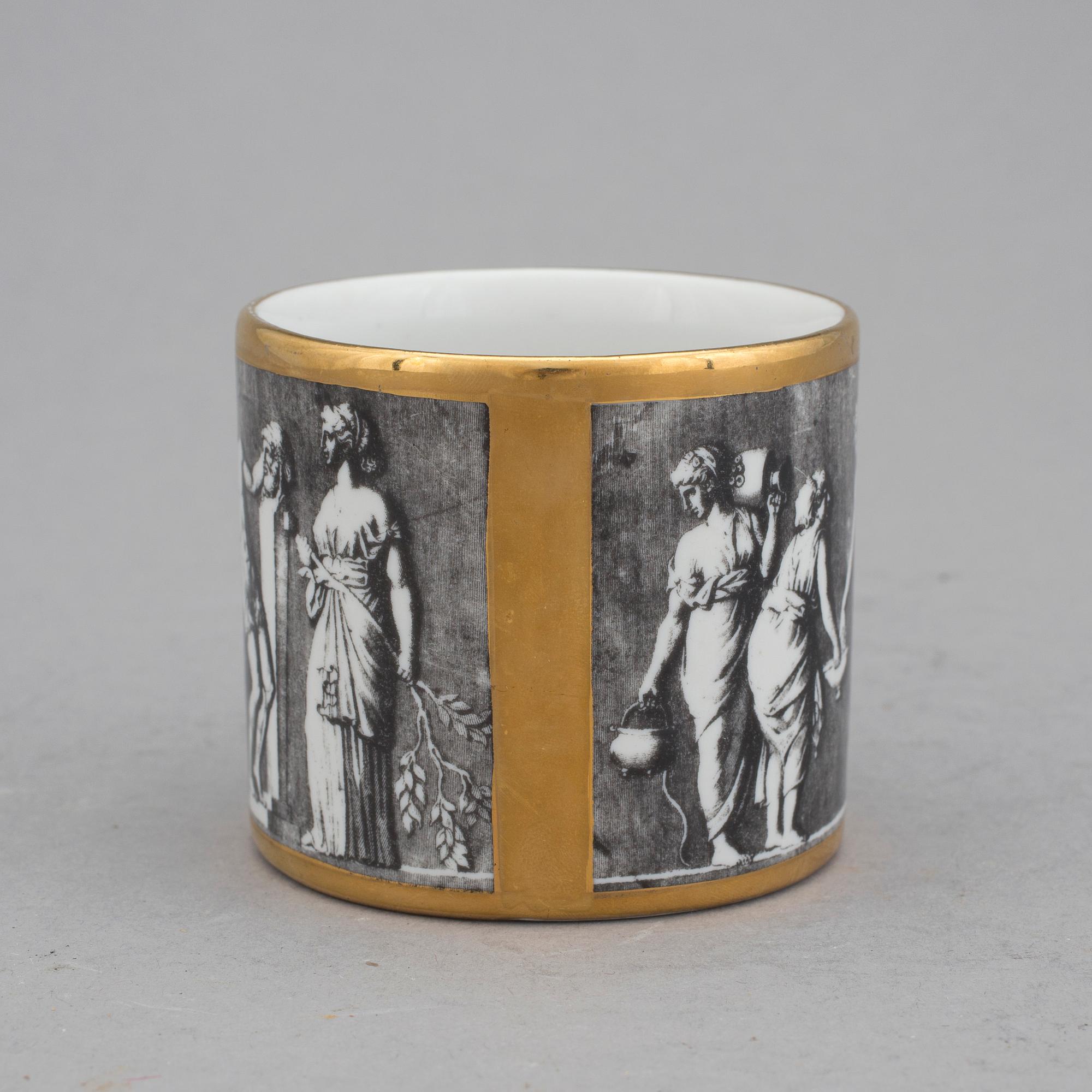 KOPP, Fornasetti, Milano, omkring 1900-talets mitt.