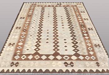 A CARPET, Kilim, ca 301 x 200 cm.