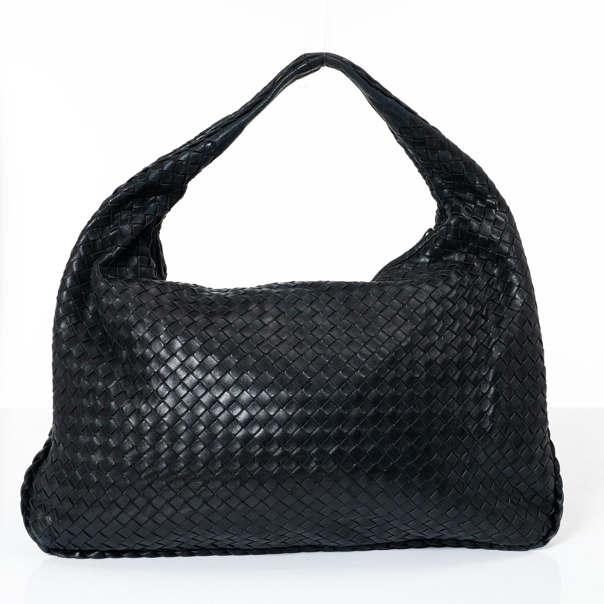 Bottega Veneta, bag "Hobo Bag".