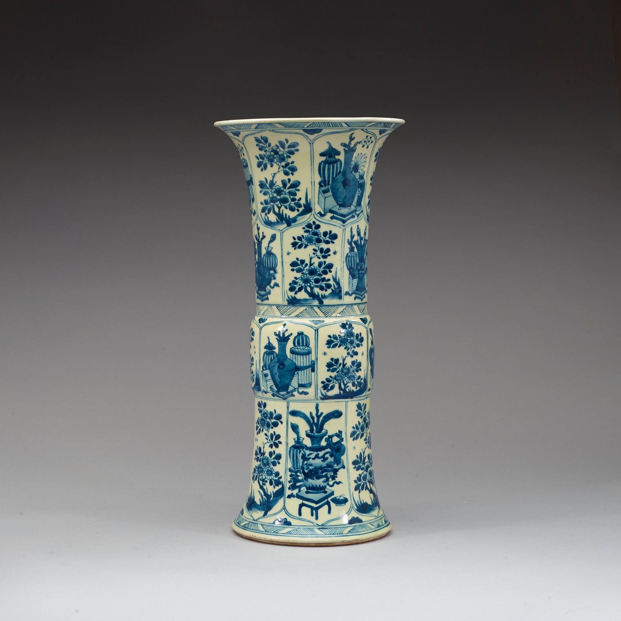 A blue and white gu-shaped vase, Qing dynasty Kangxi (1664-1722).