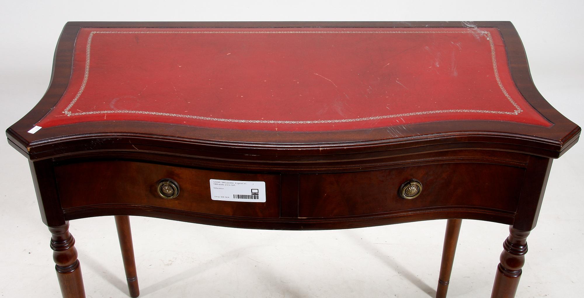SPELBORD. Engelsk stil, 1900-talets andra hälft.