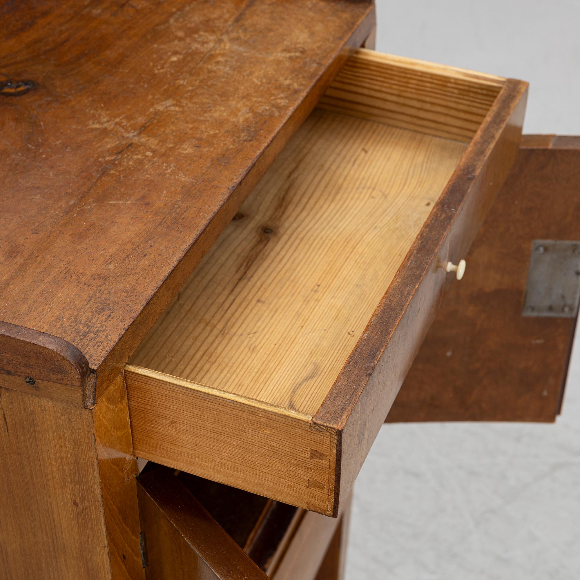 A late Gustavian bedside cabinet, early 19th Century.