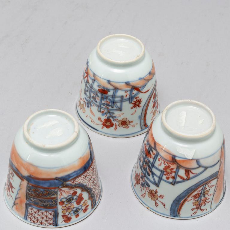 A set of three cups with two stands, Qing dynasty, 18th Century.