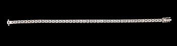 ARMBAND, 18 k vitguld, briljantslipade diamanter tot 6.55 ct. Vikt ca 14,6 g.