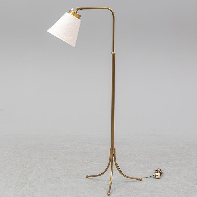 JOSEF FRANK, golvlampa, modell 1842, Svenskt Tenn.