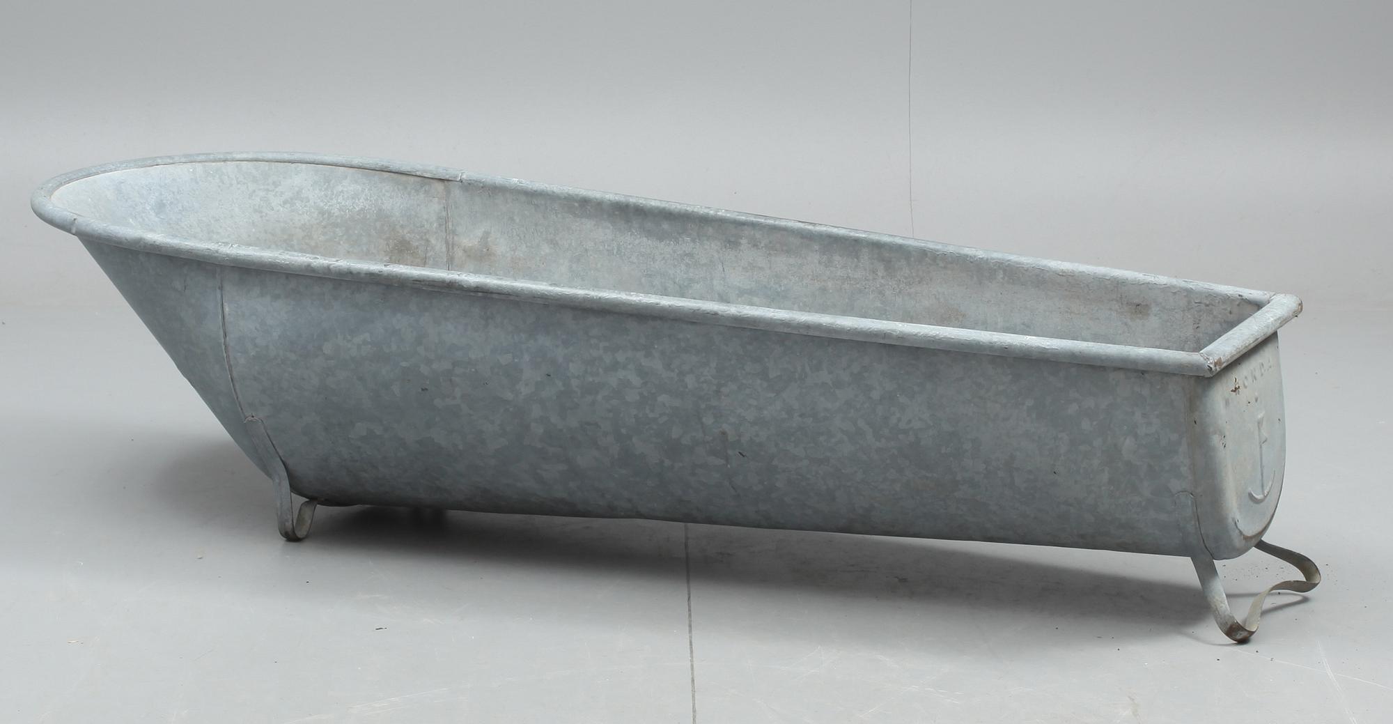 BADKAR, zink, 1900-talets första hälft.