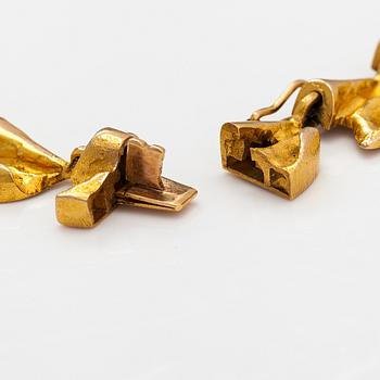 Björn Weckström, "Rolling waves", a 14K gold bracelet. Lapponia 1972.