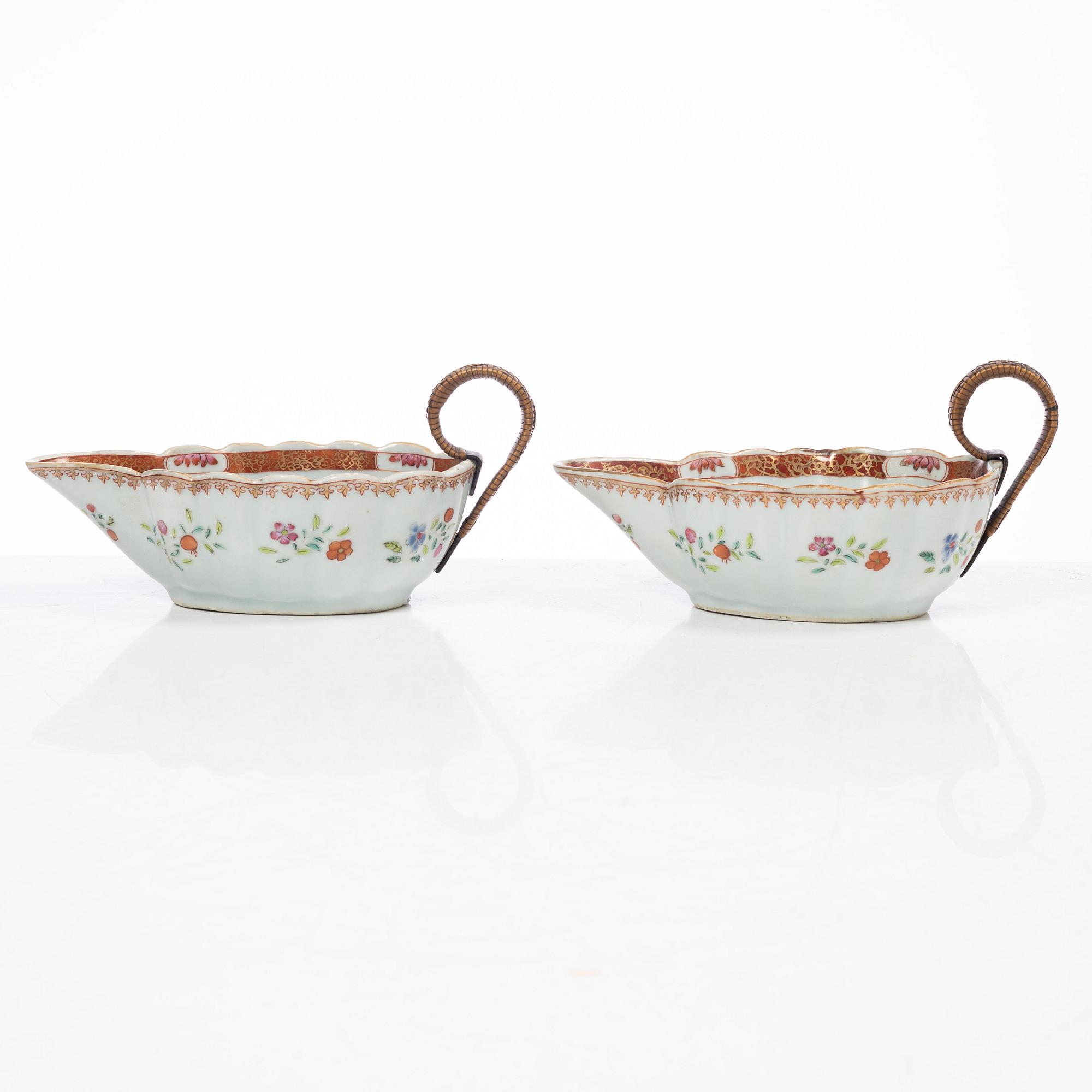 A pair of porcelain sauce bowls, China, Qianlong (1736-95).