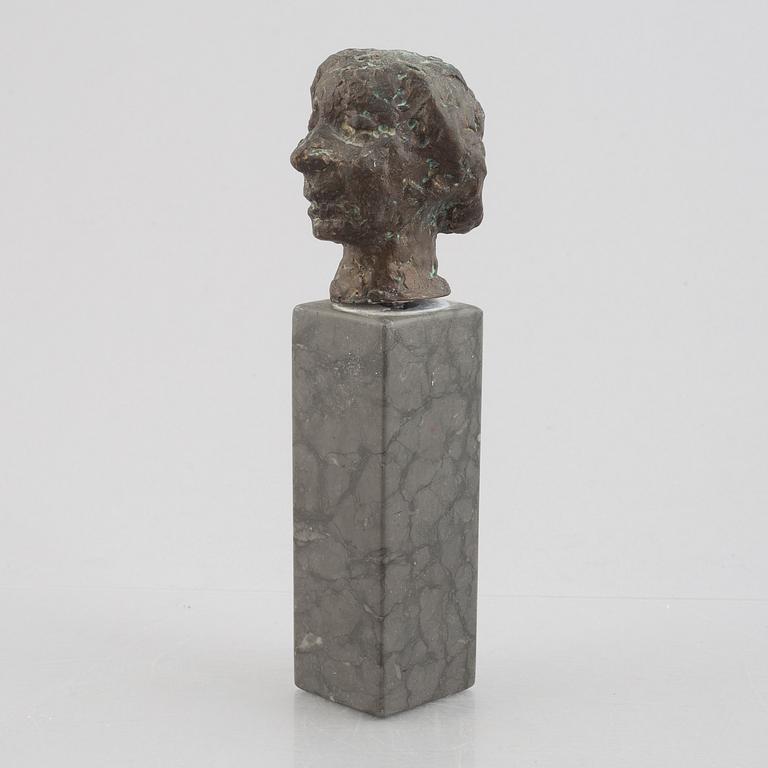 Siri Derkert, Portrait bust of Elin Wägner (1882-1949).