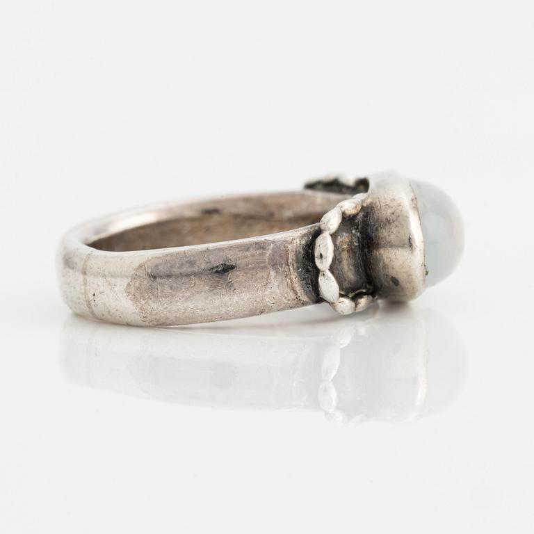 Ring, Michelsen, silver med månsten. Stockholm 1951.