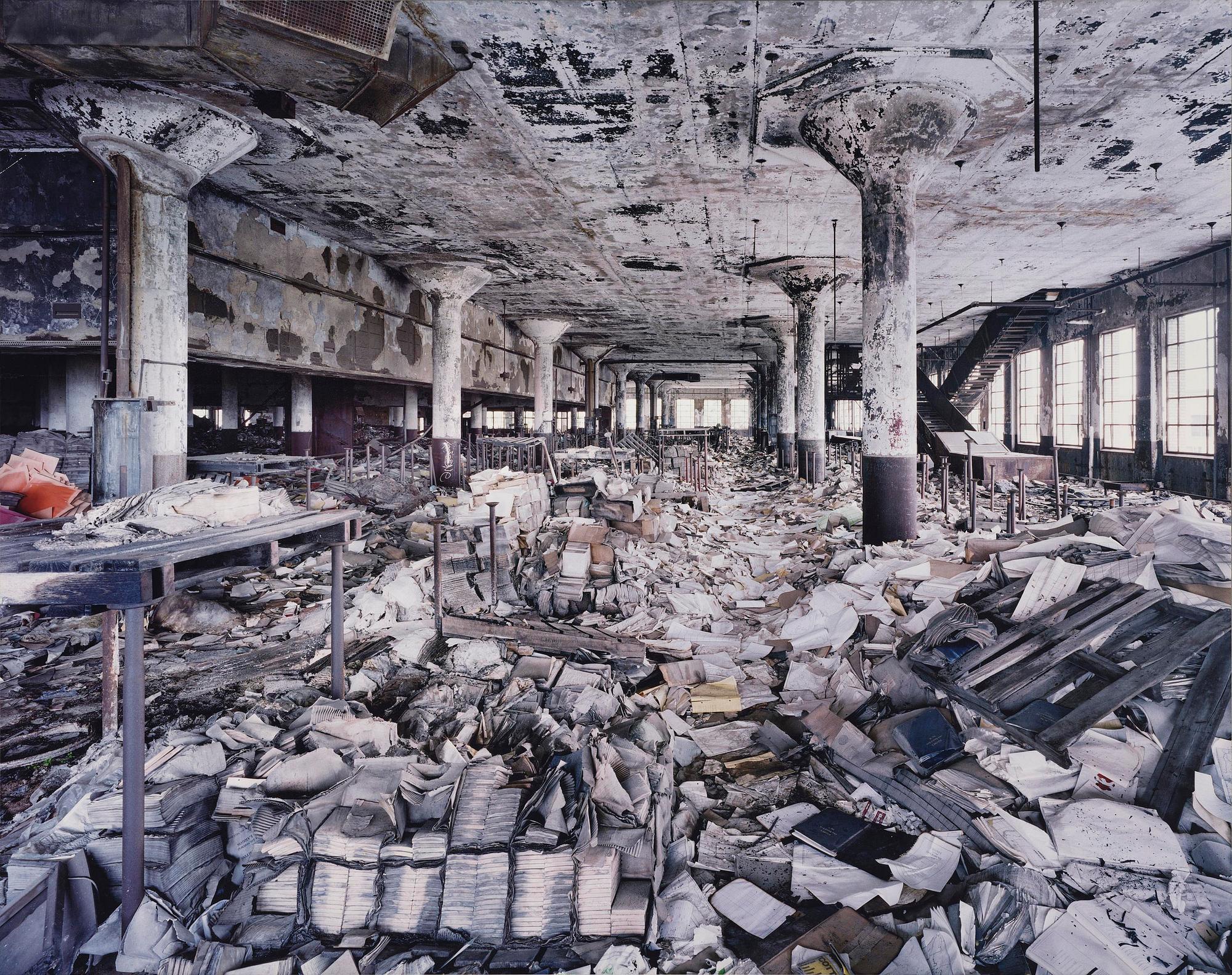 Yves Marchand & Romain Meffre, "Book Depository, ex Roosevelt Warehouse, Detroit", 2007.