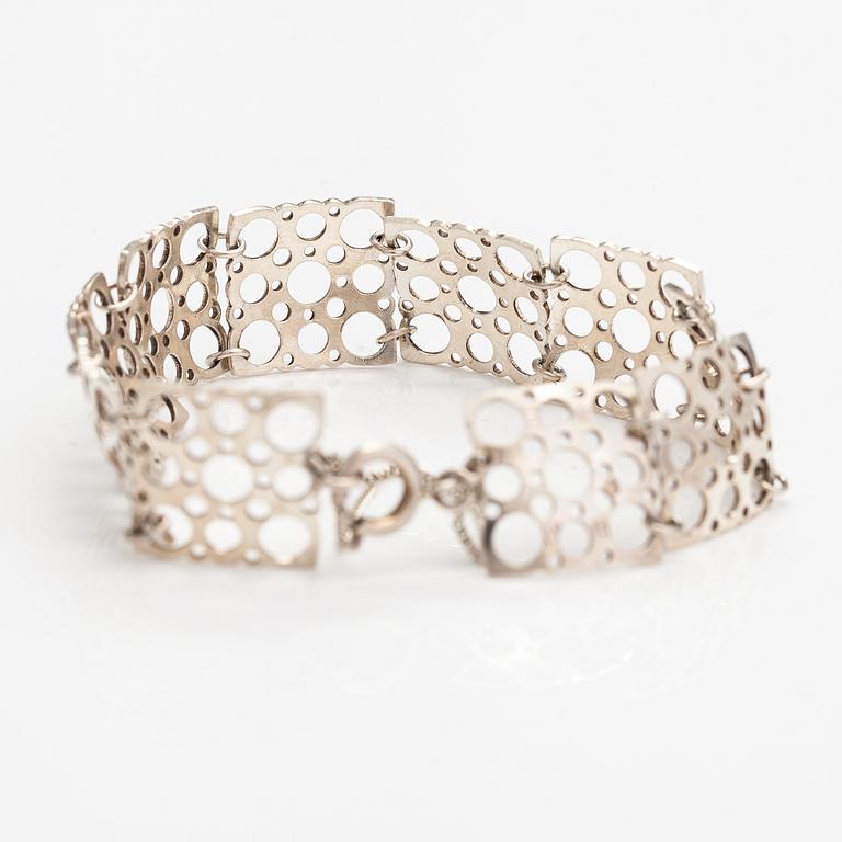 Liisa Vitali, A sterling silver bracelet "Pitsi". Westerback, Helsinki 1971.