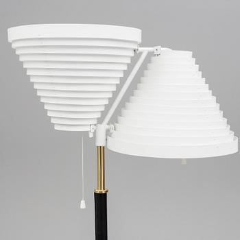 GOLVLAMPA, "modell A810", Alvar Aalto, Artek, Finland, 1900-talets andra hälft.